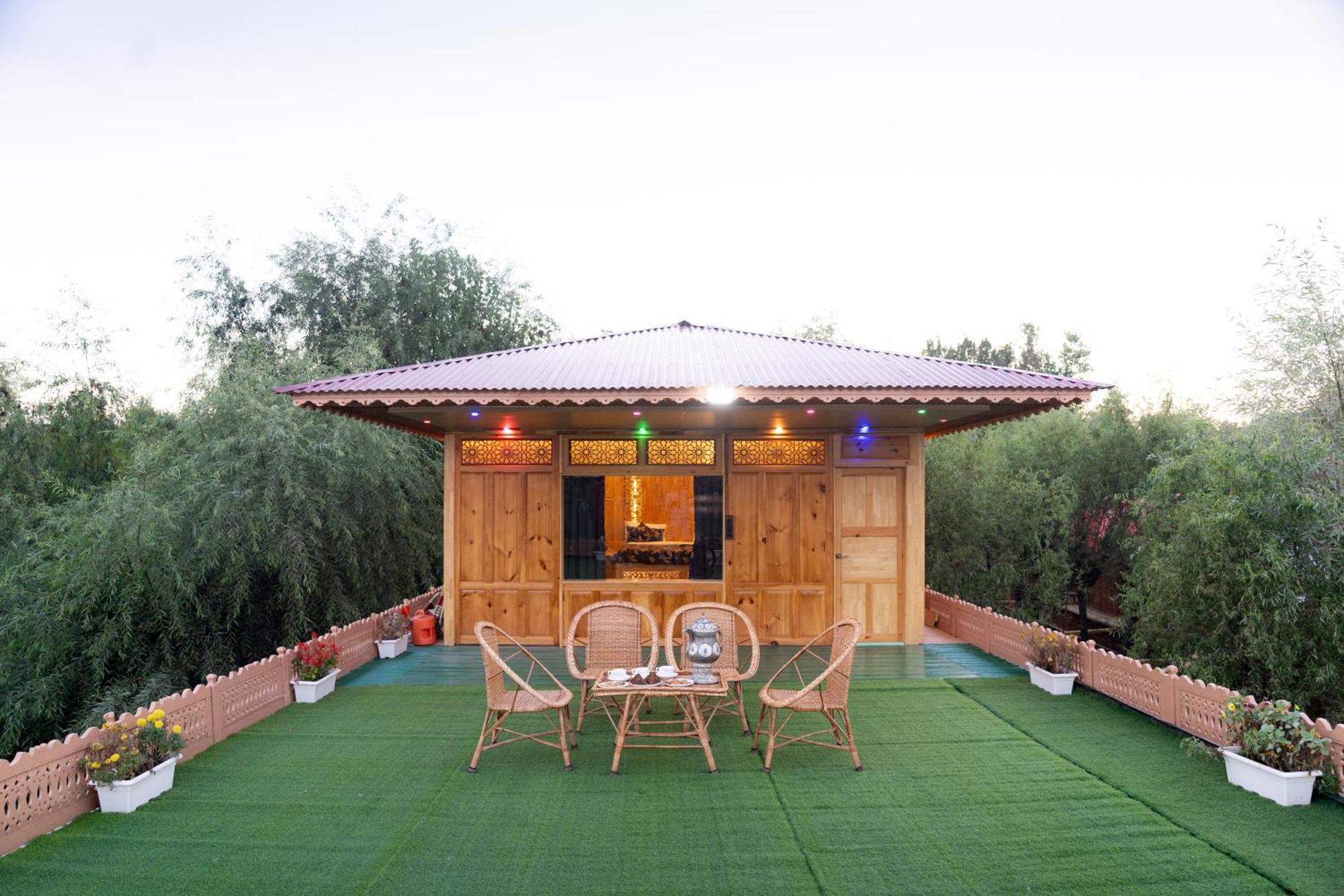 Wangnoo Heritage Houseboats Otel Srīnagar Dış mekan fotoğraf